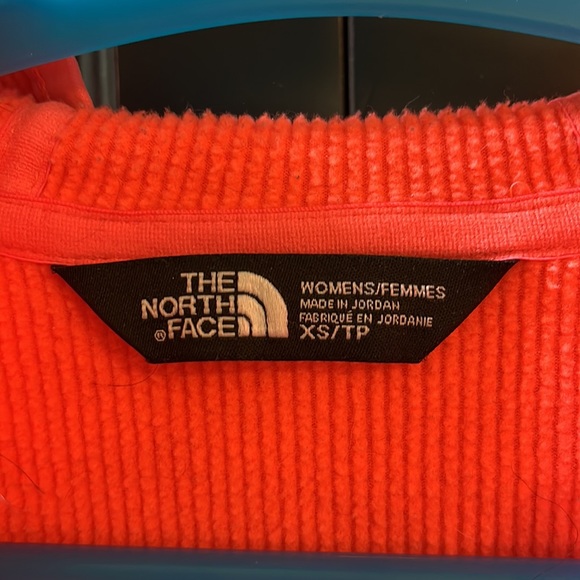 The North Face Assymetric Zip Jacket - Picture 3 of 4